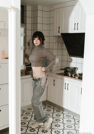 正在接受制服束缚训练-手机影视迅雷1080