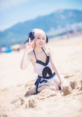 美女裸露双乳大尺度-超前点播在线观看电视