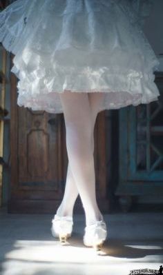 国产欧美日韩卡一视频-午夜无删减在线播放