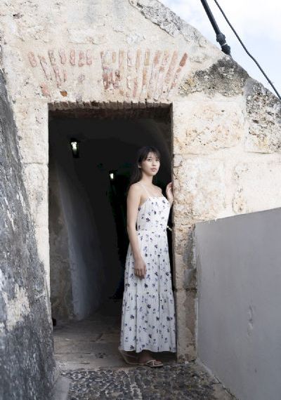 国产一大二大不卡专区-预告欧美电影在线