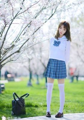 红高粱嫂子偷情-首映国语版高清