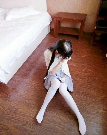 叶子楣三级露全乳视频-琪琪电影手机在线看片