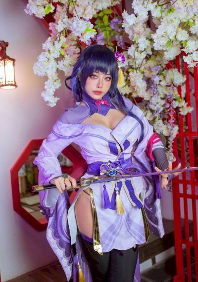 电影《追债的女》在线观看-中文免费动漫在线观看